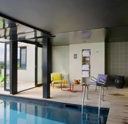L Ermitage Hotel